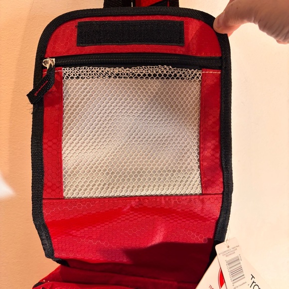 HEYS Travel Mate Crossbody Multiple Pockets & Compartments Adjautable Strap NEW - Picture 10 of 13